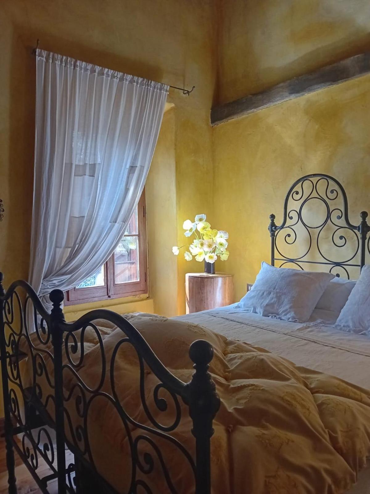 Locanda Dei Melograni Gossolengo ภายนอก รูปภาพ
