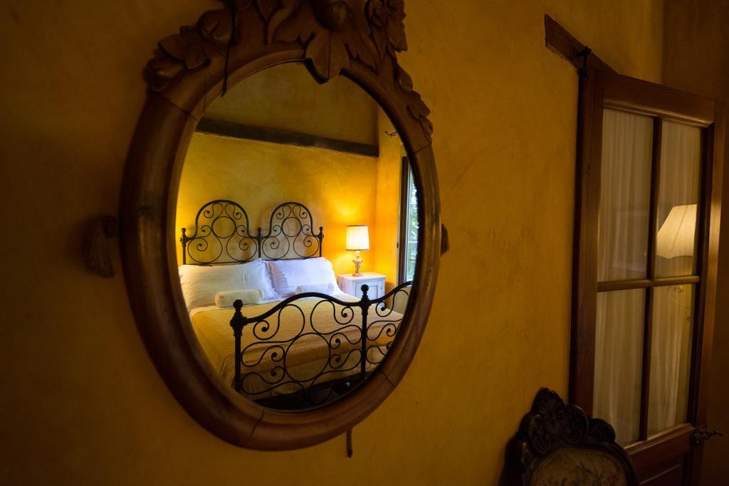 Locanda Dei Melograni Gossolengo ภายนอก รูปภาพ