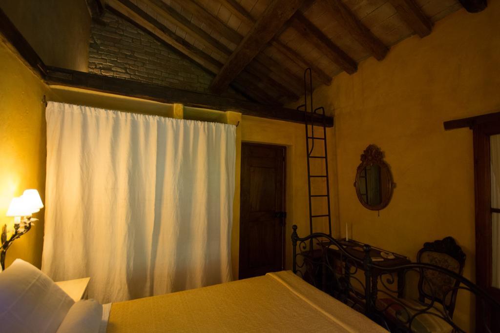 Locanda Dei Melograni Gossolengo ภายนอก รูปภาพ