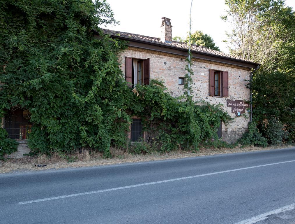 Locanda Dei Melograni Gossolengo ภายนอก รูปภาพ