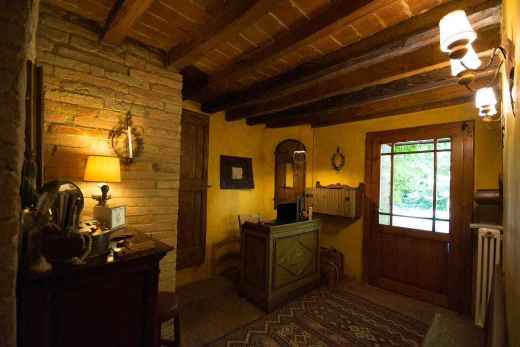 Locanda Dei Melograni Gossolengo ภายนอก รูปภาพ