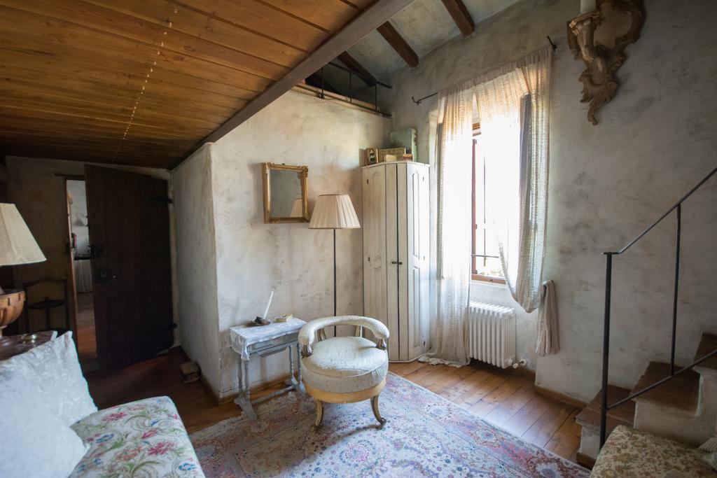 Locanda Dei Melograni Gossolengo ภายนอก รูปภาพ