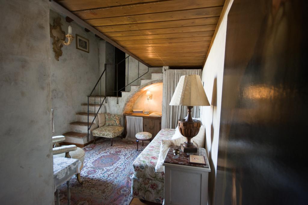 Locanda Dei Melograni Gossolengo ภายนอก รูปภาพ