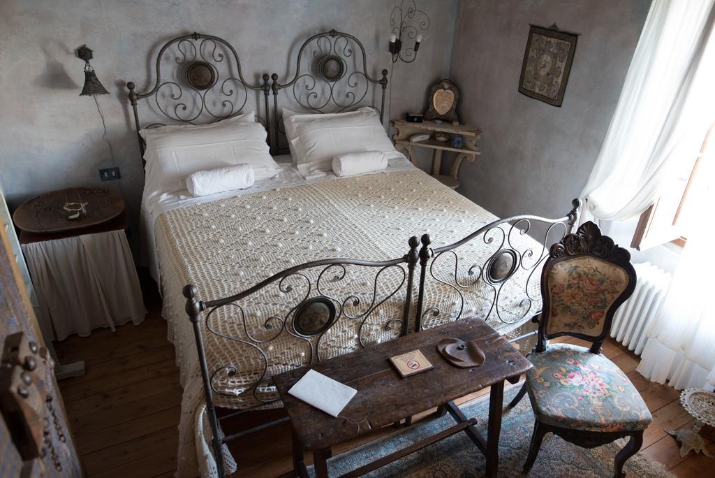 Locanda Dei Melograni Gossolengo ภายนอก รูปภาพ
