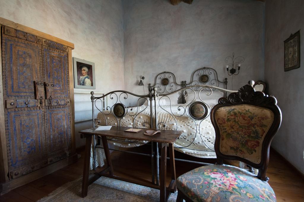 Locanda Dei Melograni Gossolengo ภายนอก รูปภาพ