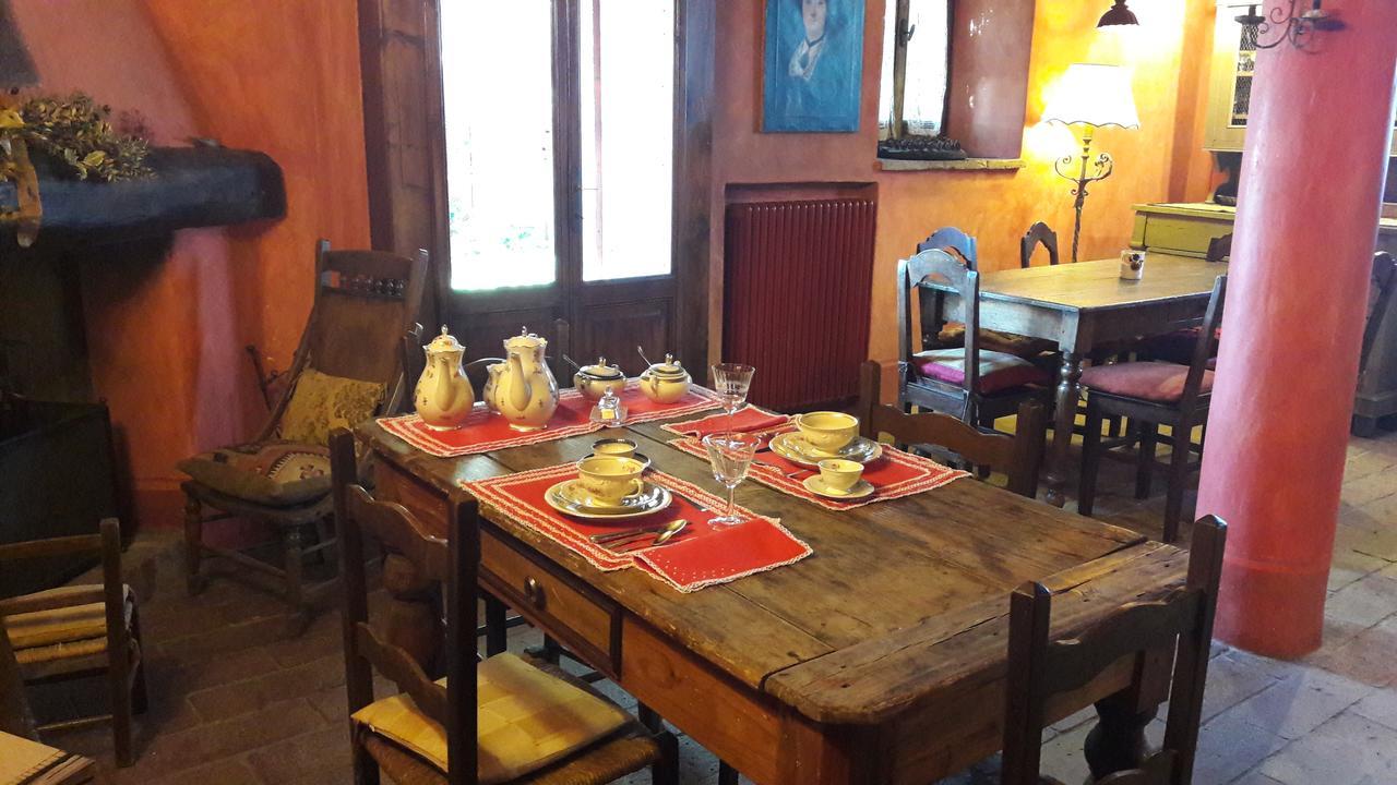 Locanda Dei Melograni Gossolengo ภายนอก รูปภาพ
